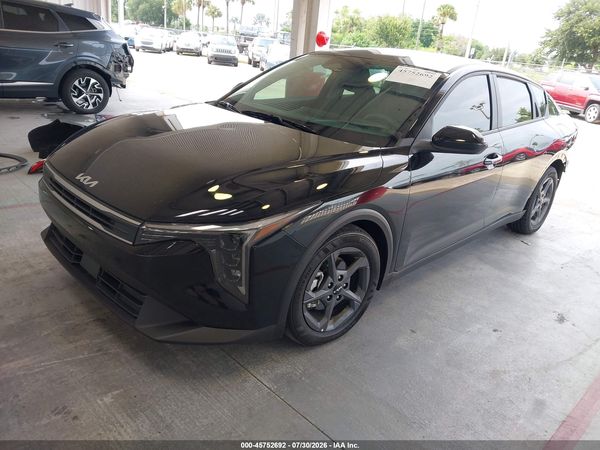 2026 KIA K4 LXS