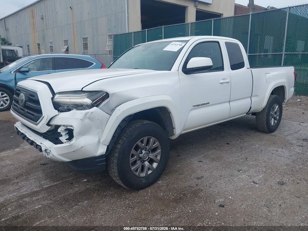2018 TOYOTA TACOMA SR5 V6