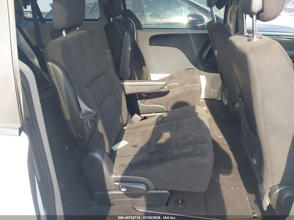 2016 DODGE GRAND CARAVAN SE — I8