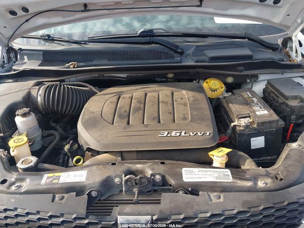 2016 DODGE GRAND CARAVAN SE — I10