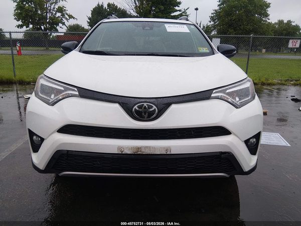 2017 TOYOTA RAV4 SE