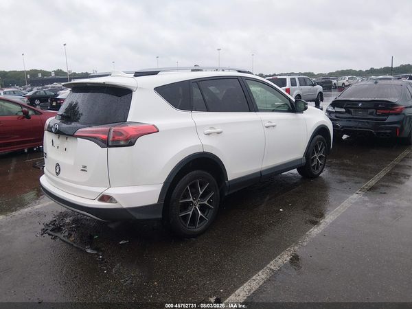 2017 TOYOTA RAV4 SE