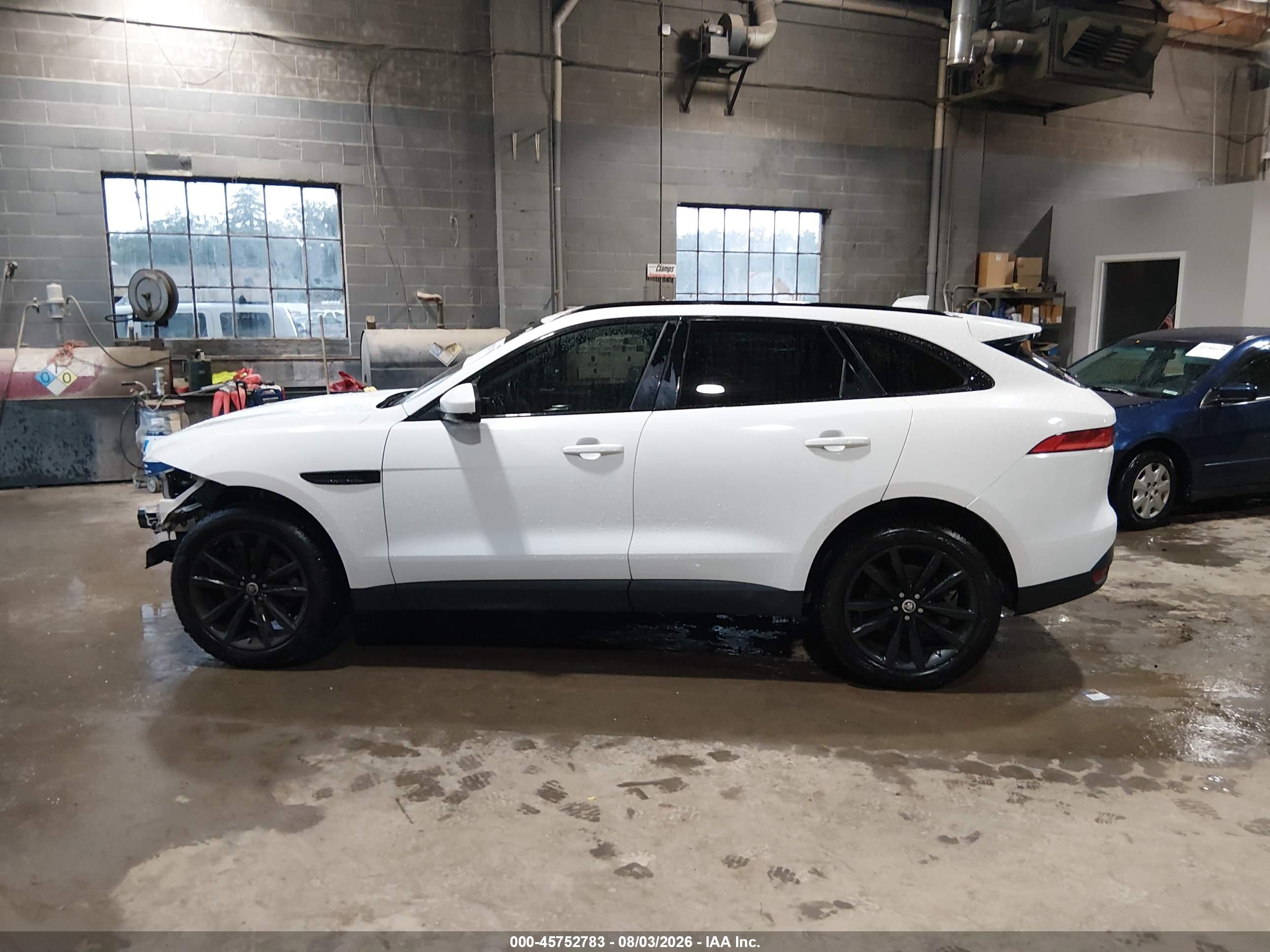 2017 JAGUAR F-PACE 35T PRESTIGE