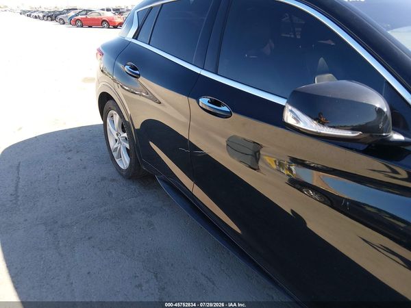 2018 INFINITI QX30 LUXURY