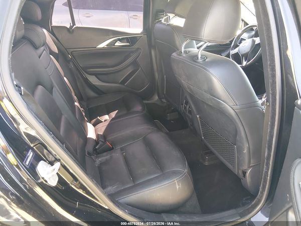 2018 INFINITI QX30 LUXURY
