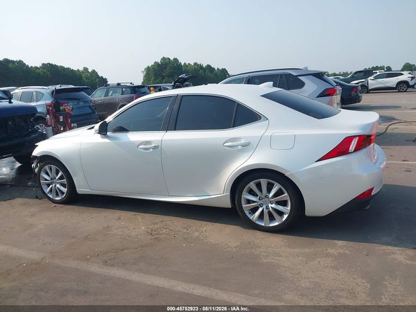 2016 LEXUS IS 200T