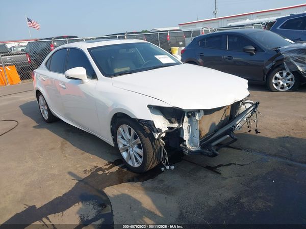 2016 LEXUS IS 200T