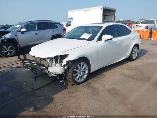 2016 LEXUS IS 200T