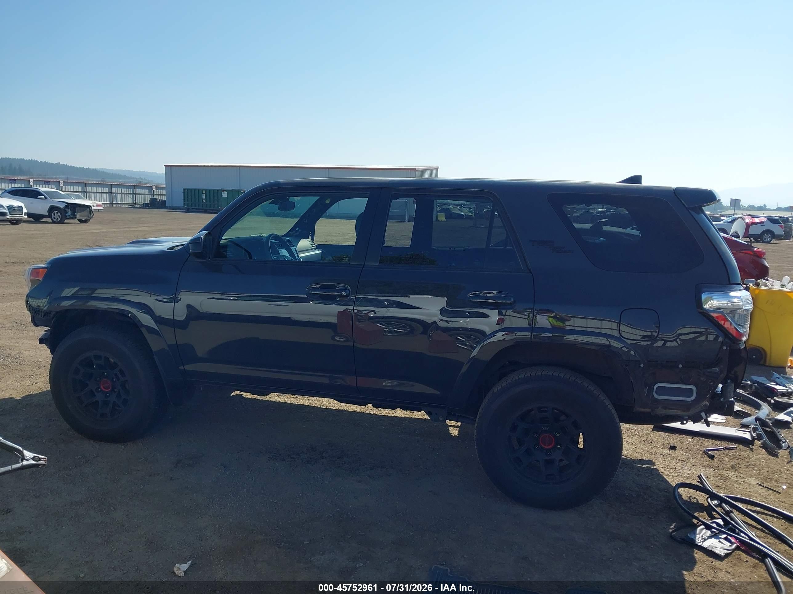 2024 TOYOTA 4RUNNER TRD OFF ROAD