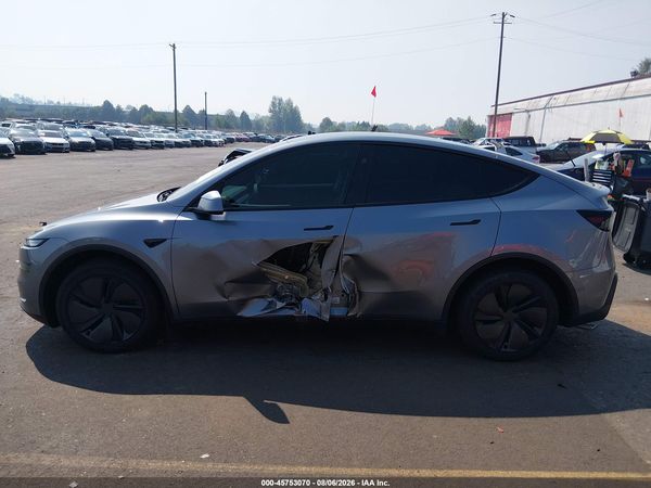 2026 TESLA MODEL Y