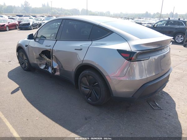 2026 TESLA MODEL Y
