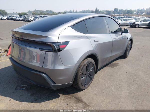 2026 TESLA MODEL Y