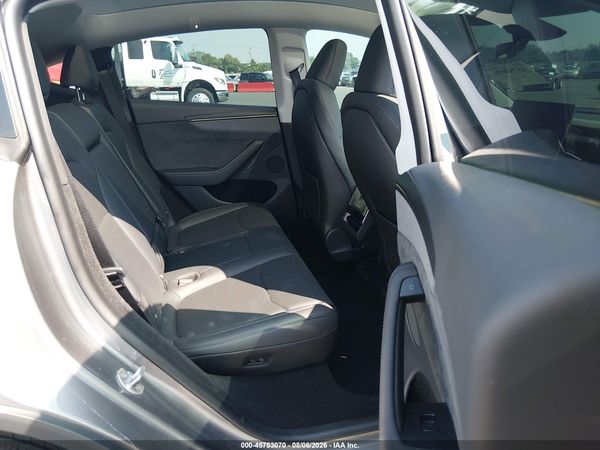 2026 TESLA MODEL Y