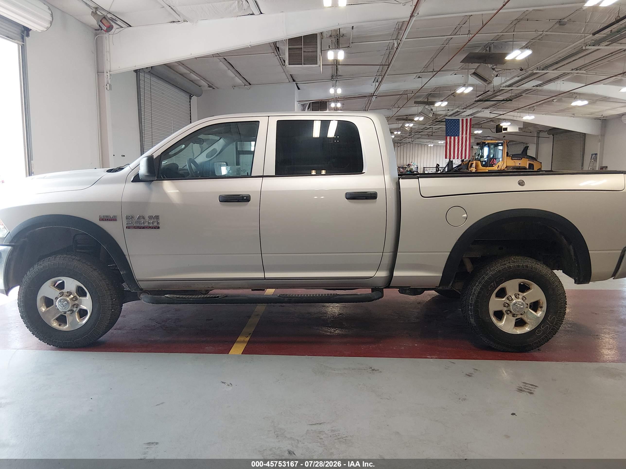 2017 RAM 2500 TRADESMAN  4X4 6'4 BOX