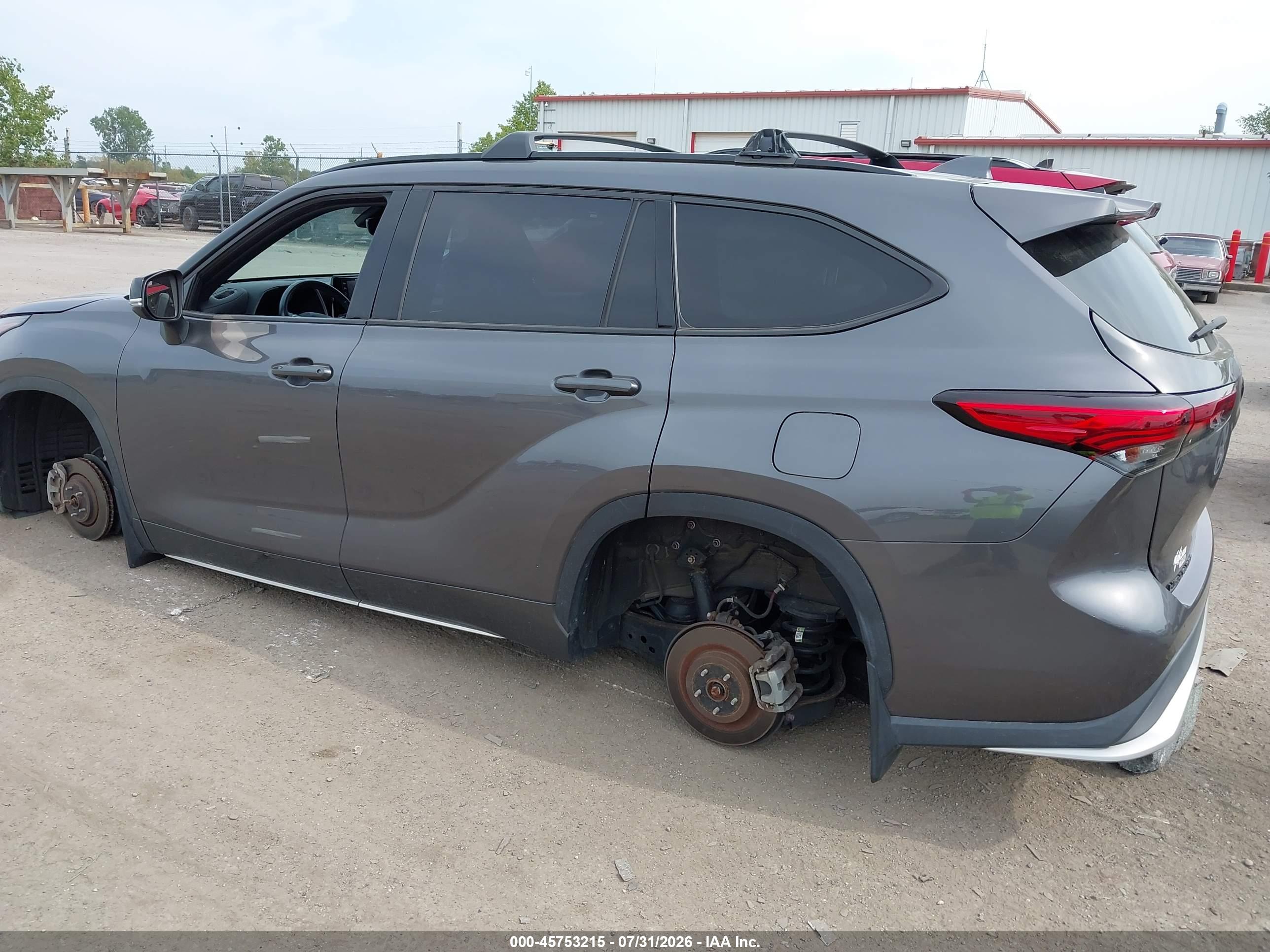 2021 TOYOTA HIGHLANDER XSE