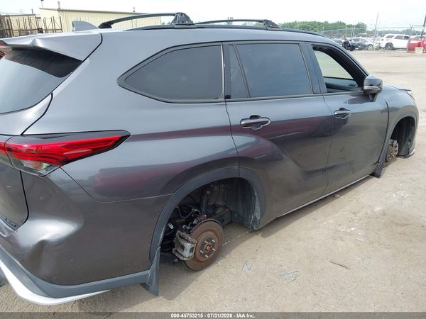 2021 TOYOTA HIGHLANDER XSE