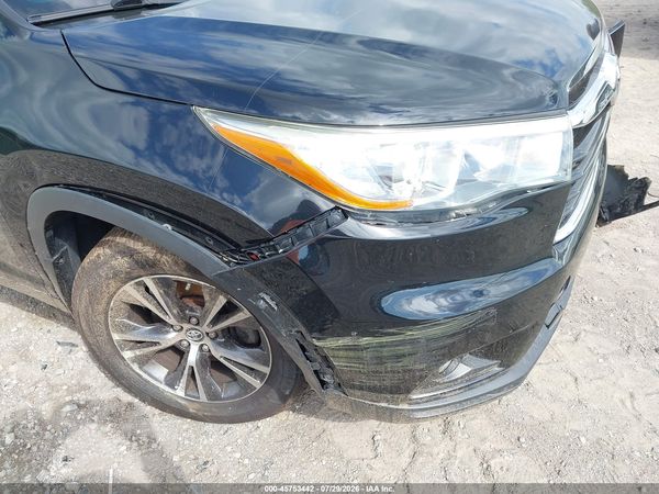 2016 TOYOTA HIGHLANDER XLE V6