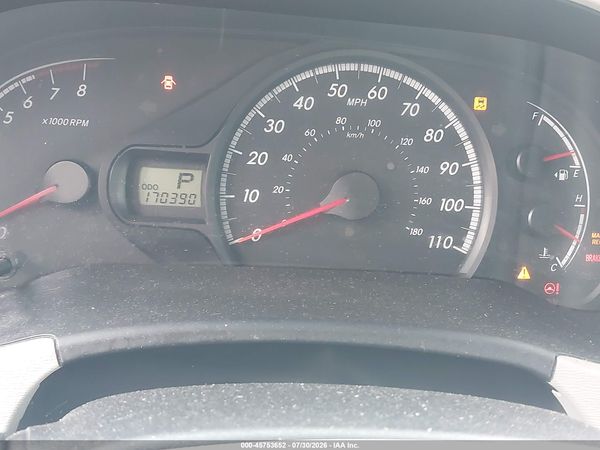2013 TOYOTA SIENNA LE V6 8 PASSENGER