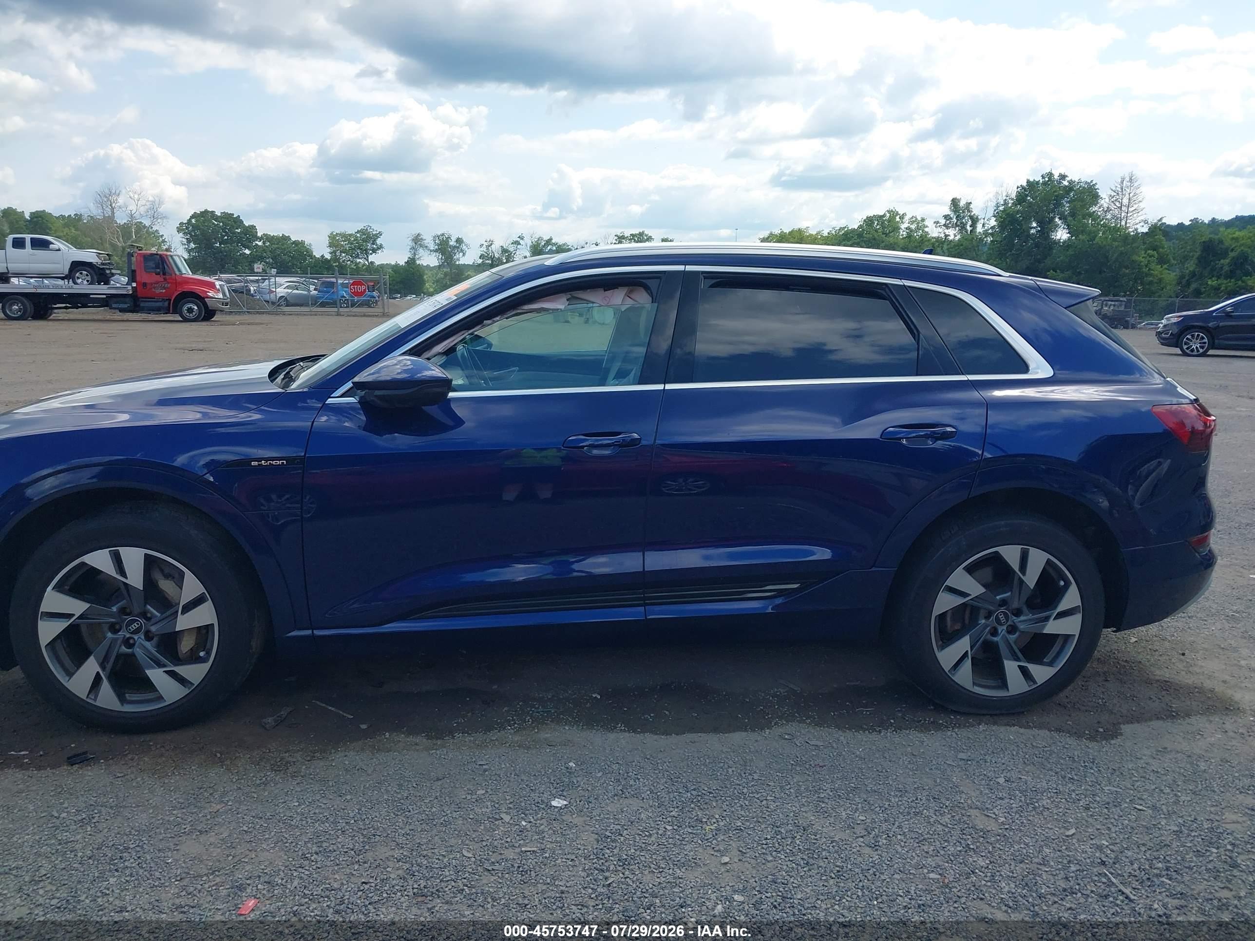 2021 AUDI E-TRON PRESTIGE QUATTRO