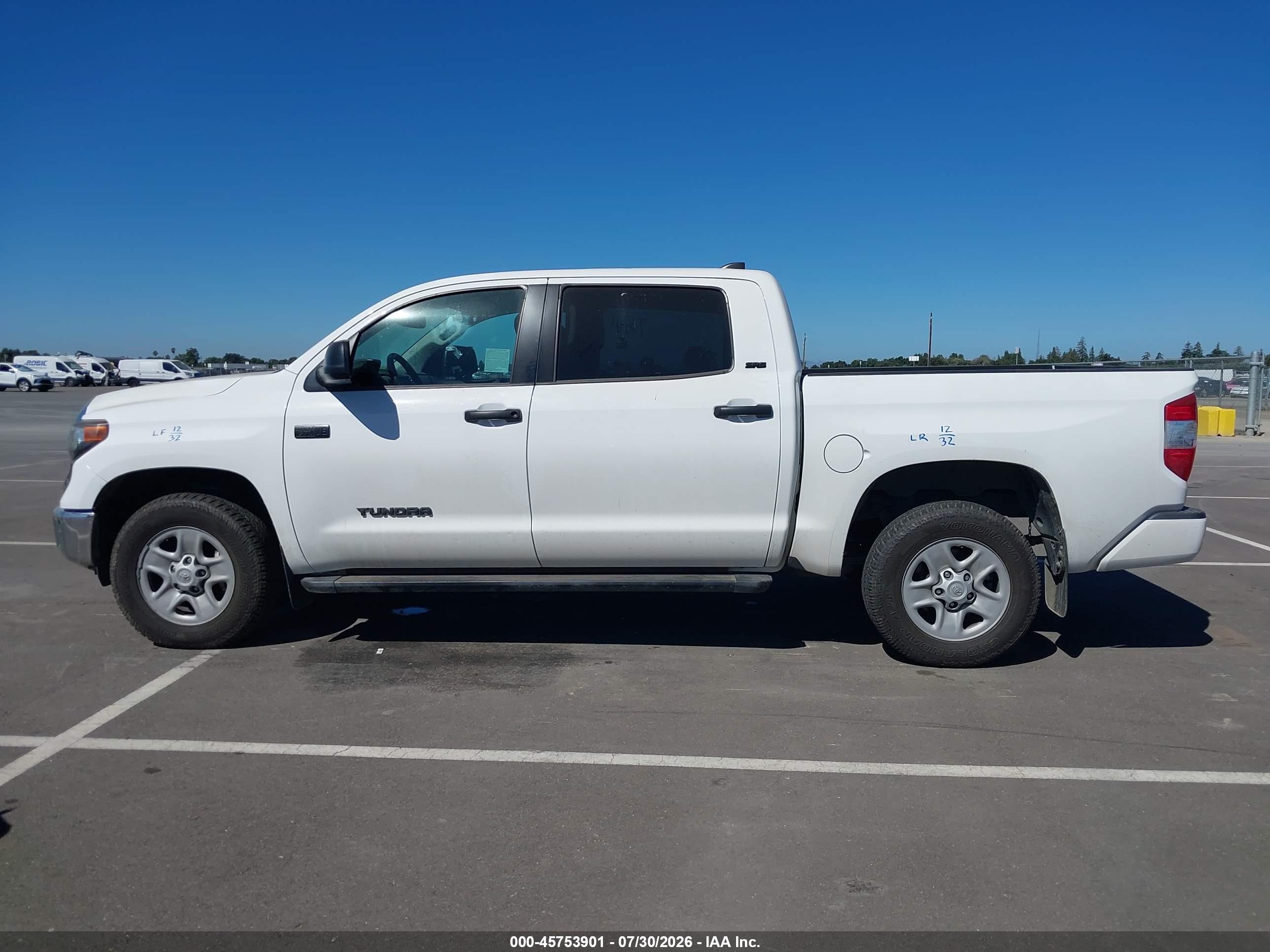2020 TOYOTA TUNDRA SR5