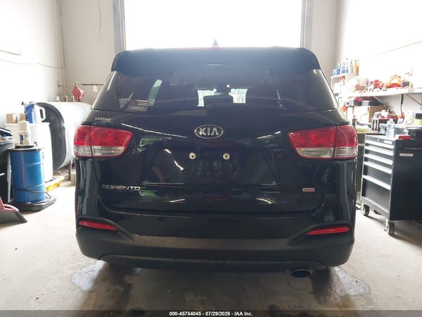 2017 KIA SORENTO 2.4L LX