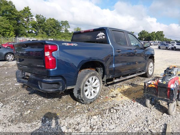 2023 CHEVROLET SILVERADO 1500 4WD  SHORT BED CUSTOM — I4