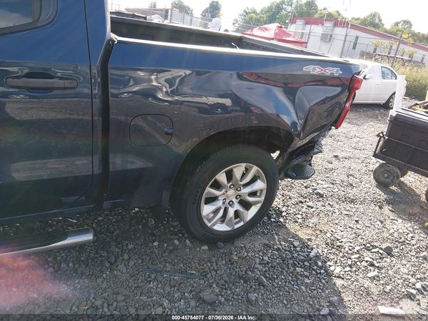2023 CHEVROLET SILVERADO 1500 4WD  SHORT BED CUSTOM — I152