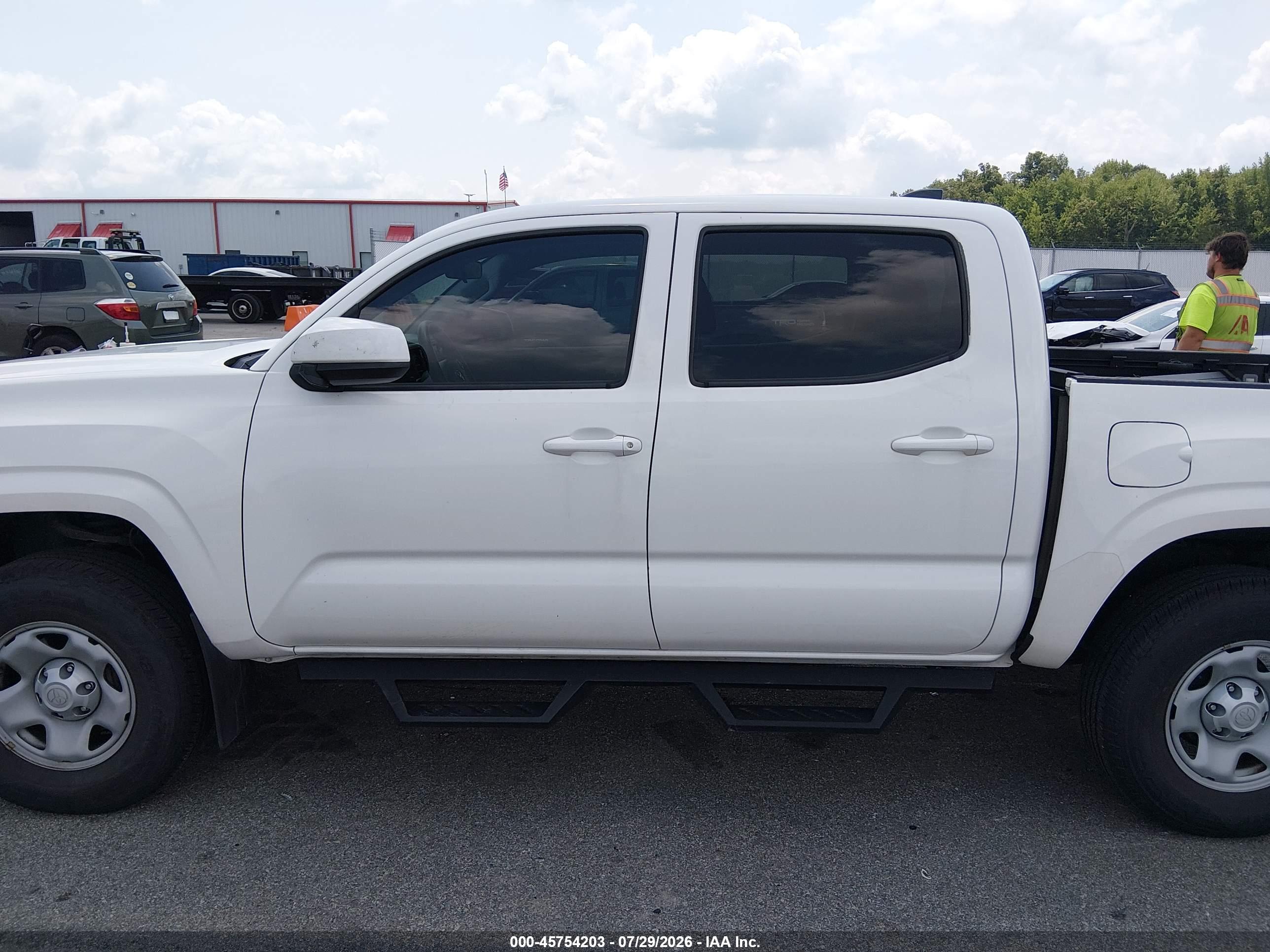 2021 TOYOTA TACOMA SR V6