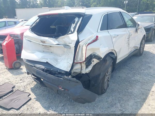 2017 CADILLAC XT5 LUXURY