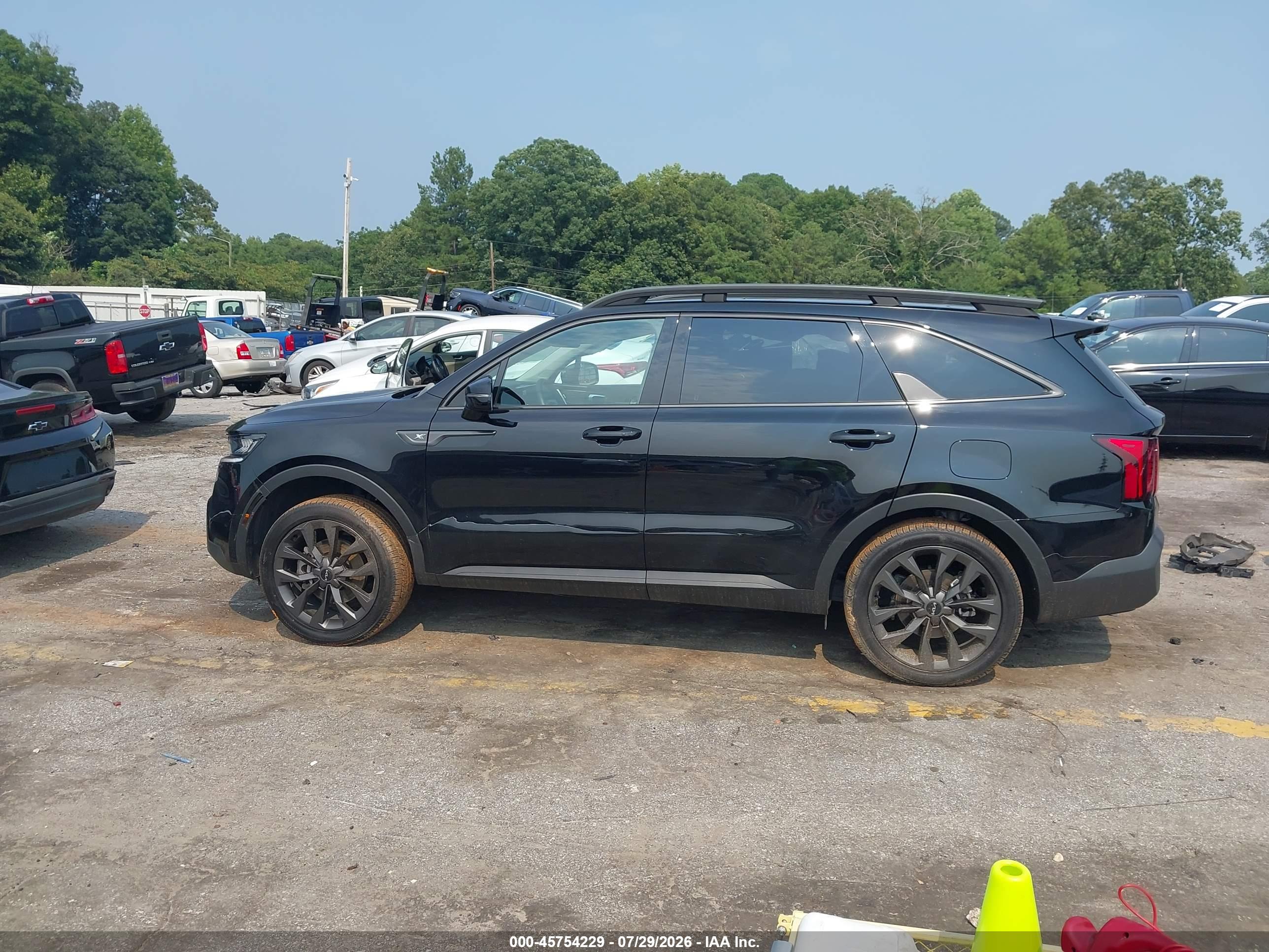 2023 KIA SORENTO X-LINE EX