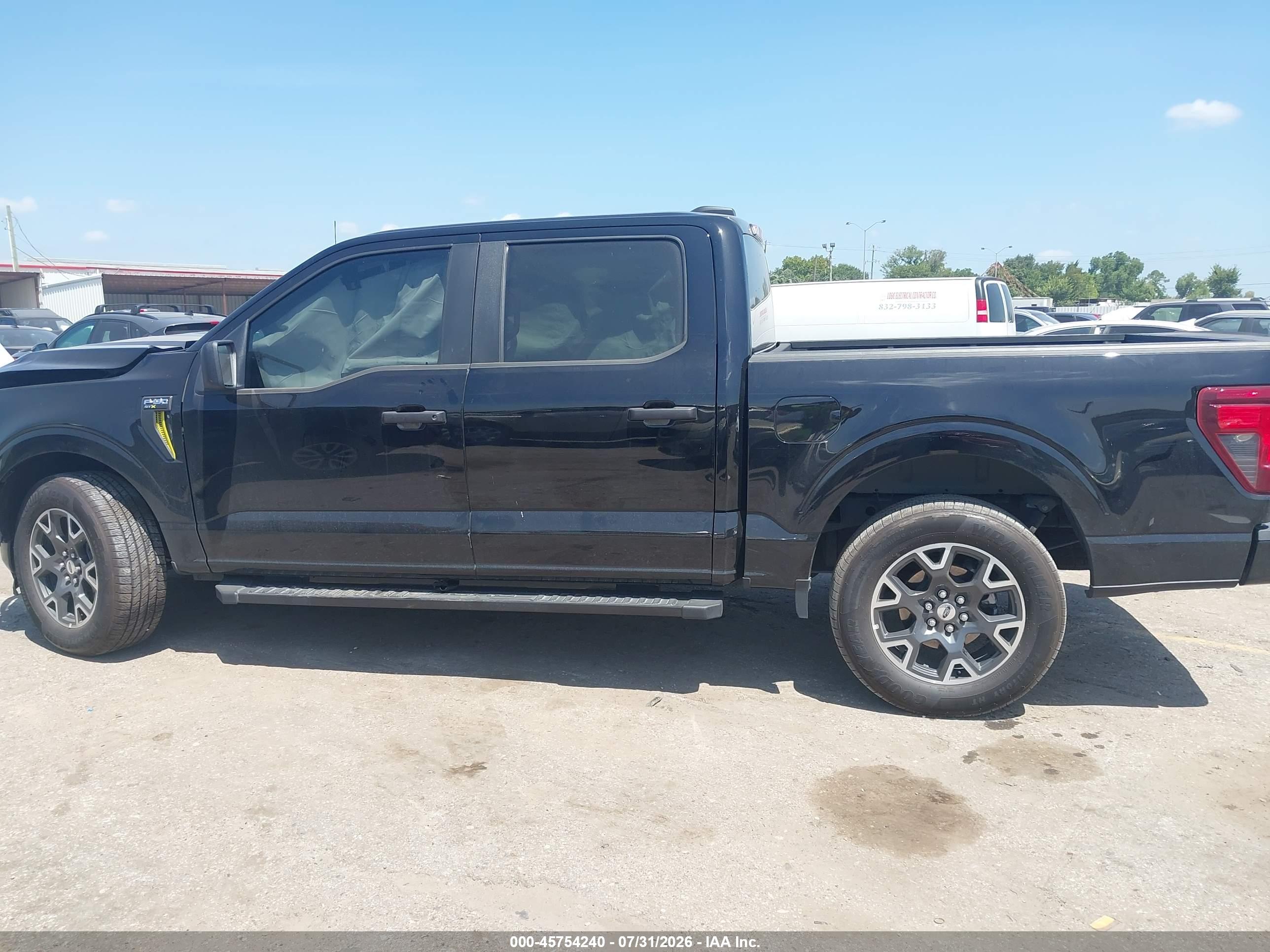 2025 FORD F-150 STX