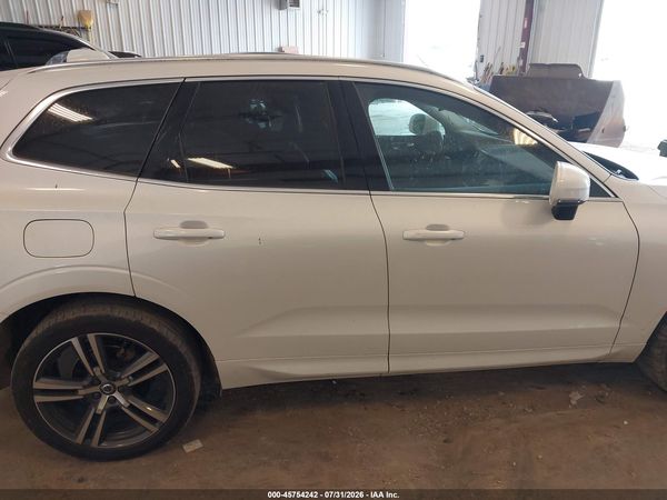2018 VOLVO XC60 T5 MOMENTUM