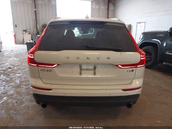 2018 VOLVO XC60 T5 MOMENTUM