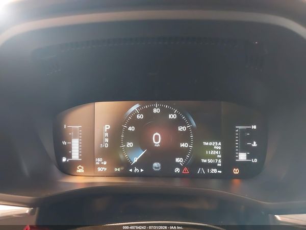 2018 VOLVO XC60 T5 MOMENTUM
