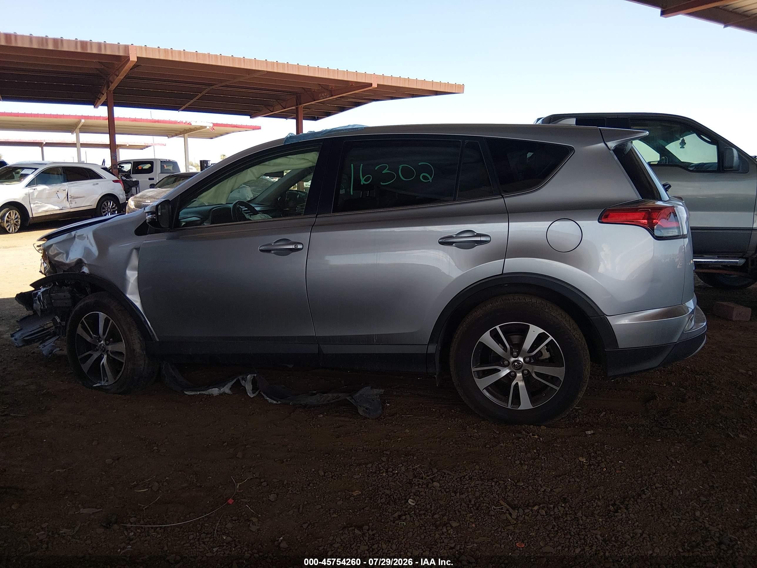 2018 TOYOTA RAV4 XLE