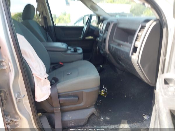 2017 RAM 1500 EXPRESS  4X4 6'4 BOX