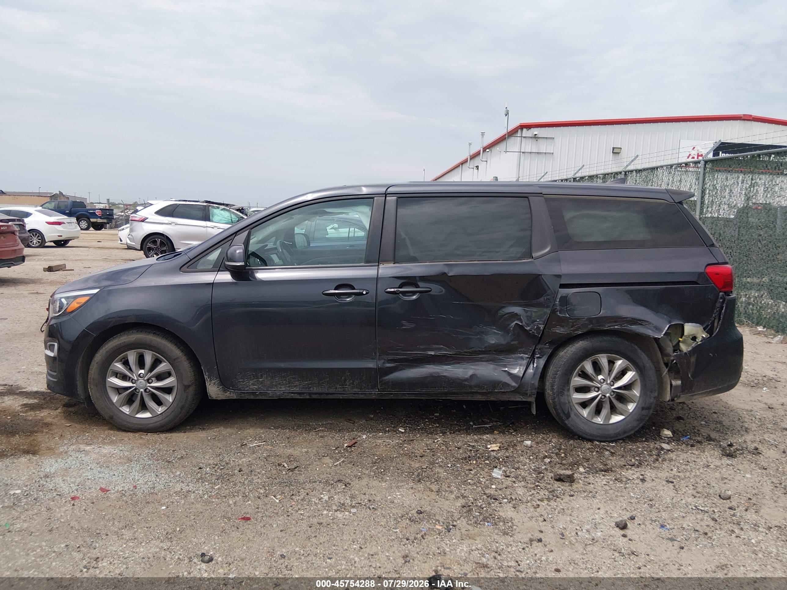 2020 KIA SEDONA LX