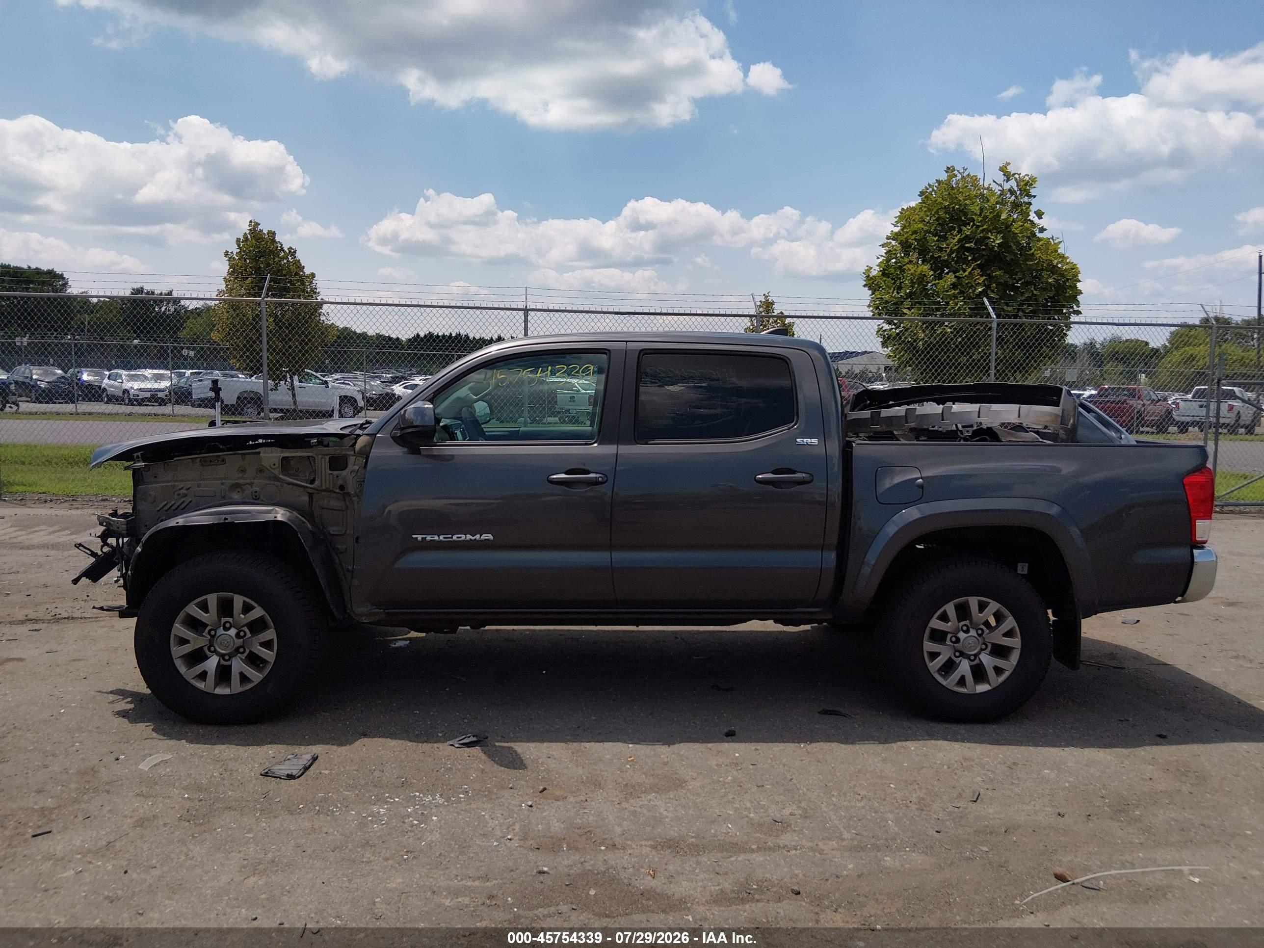 2017 TOYOTA TACOMA SR5 V6