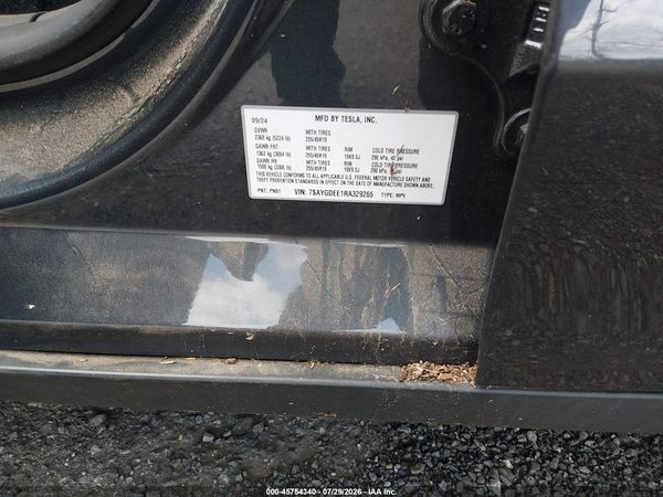 2024 TESLA MODEL Y