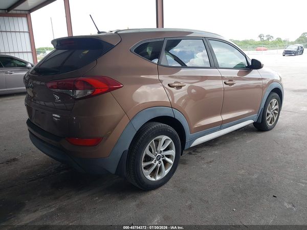 2017 HYUNDAI TUCSON SE
