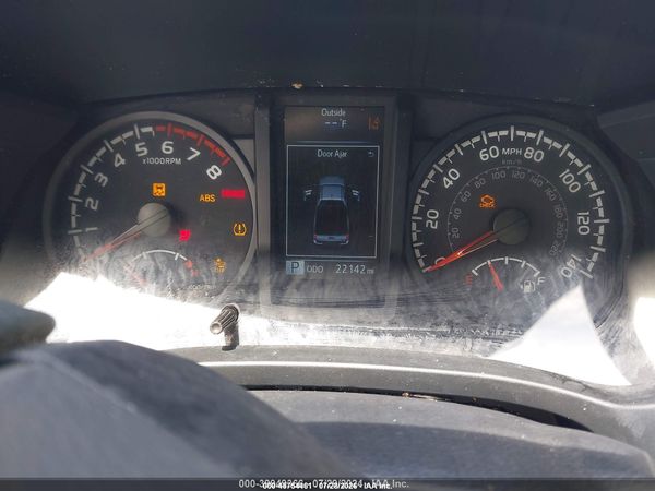 2022 TOYOTA TACOMA SR/SR5