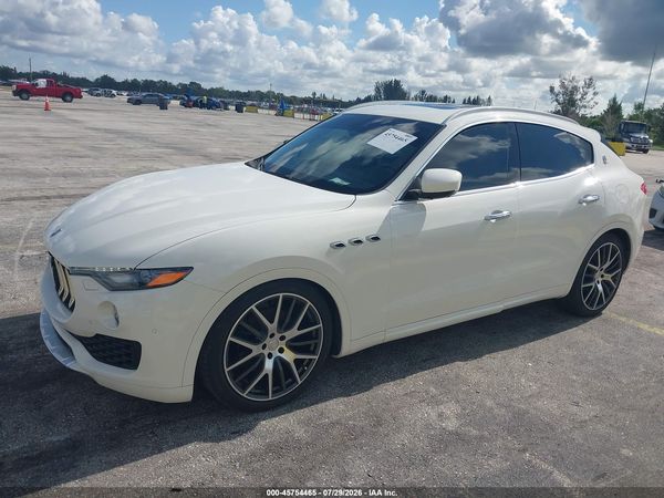 2017 MASERATI GRANTURISMO Luxury