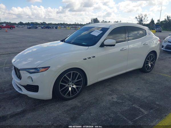 2017 MASERATI GRANTURISMO Luxury