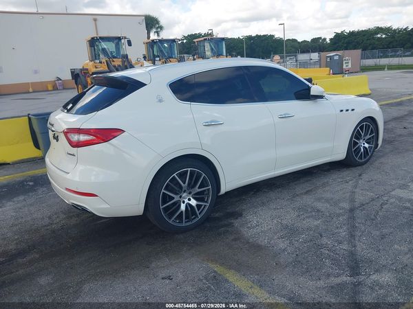 2017 MASERATI GRANTURISMO Luxury