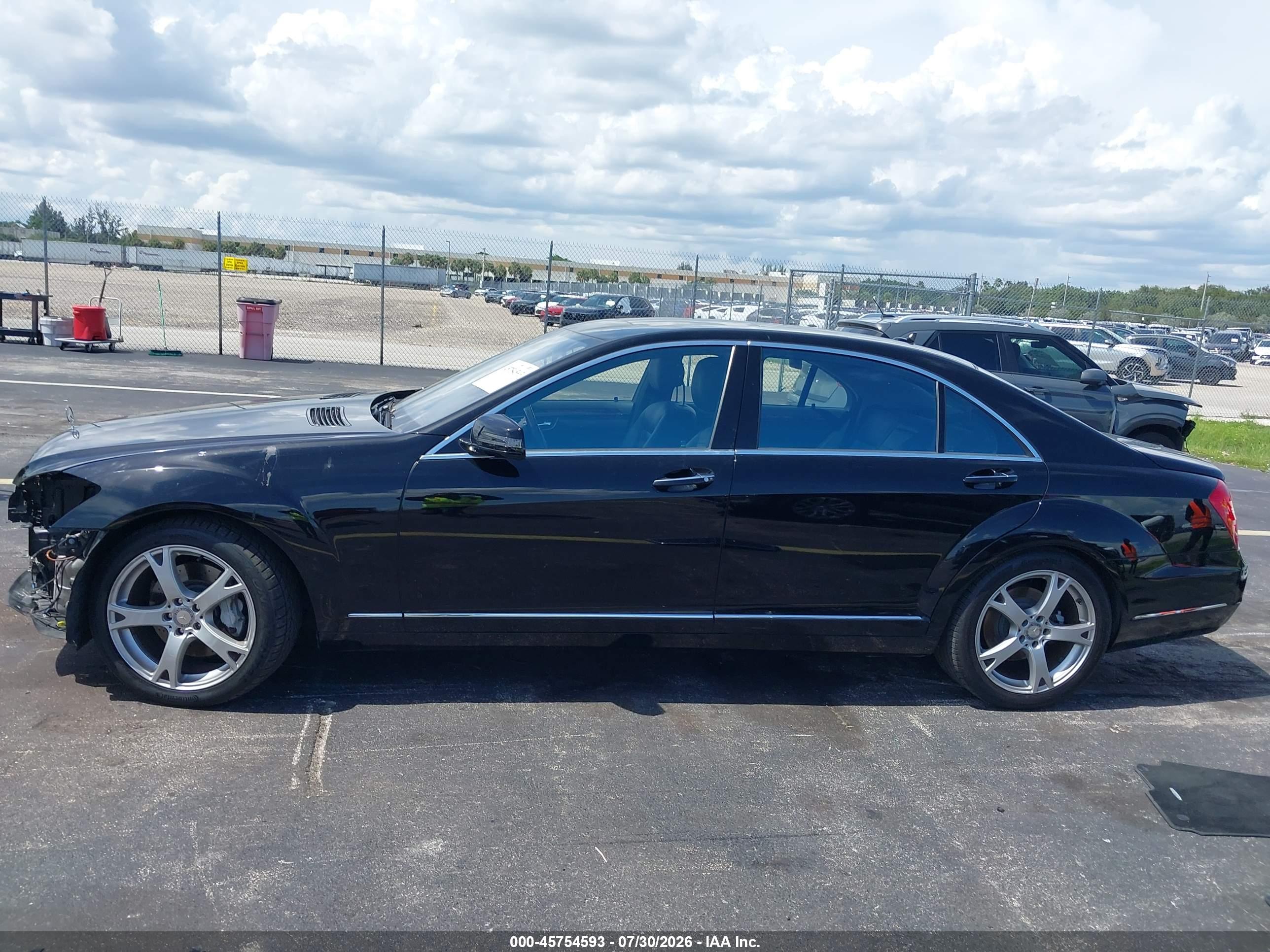 2013 MERCEDES-BENZ S 550 S550