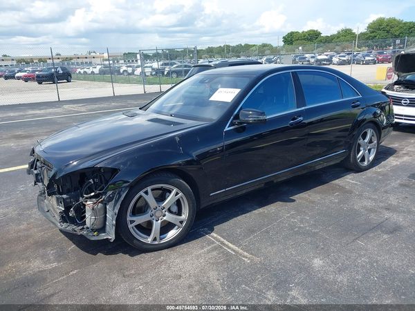 2013 MERCEDES-BENZ S 550 S550
