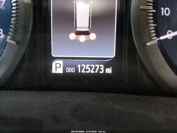 2019 TOYOTA SIENNA XLE 8 PASSENGER