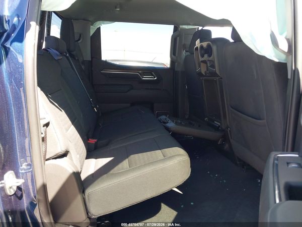 2023 CHEVROLET SILVERADO 1500 4WD  STANDARD BED LT — I8