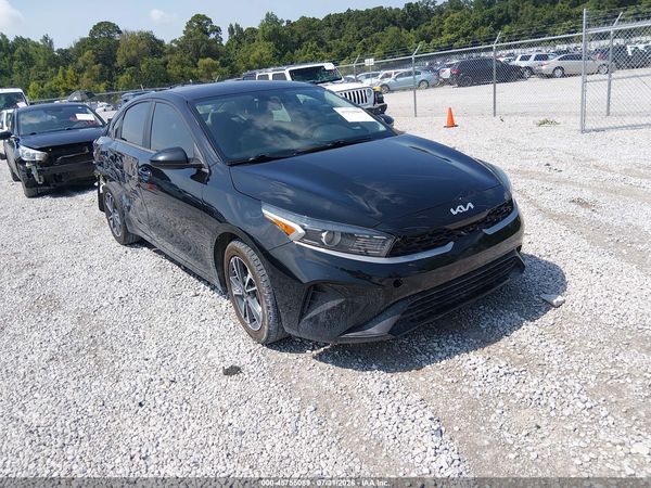 2022 KIA FORTE LXS