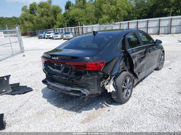 2022 KIA FORTE LXS